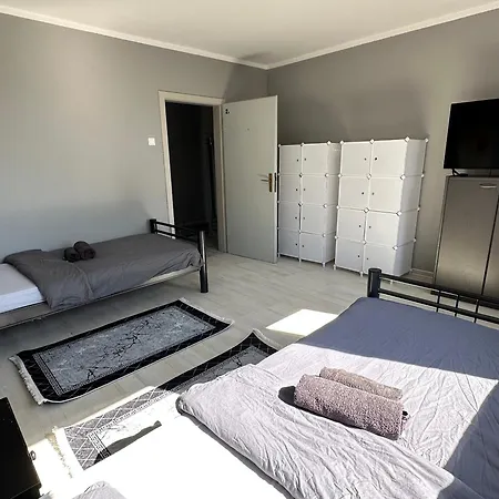 Lägenhet Monteurswohnung Am Schloss 2 *